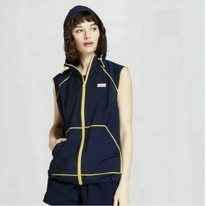 Hunter brand windbreaker navy blue and yellow vest and short set